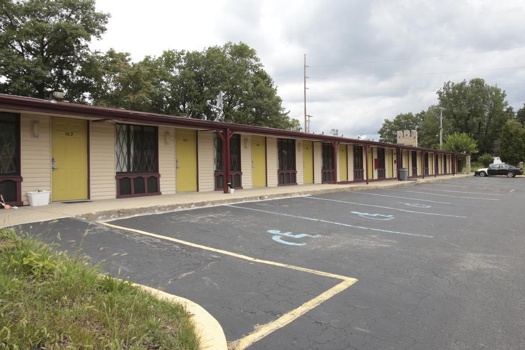 Knights Inn - Battle Creek Esterno foto