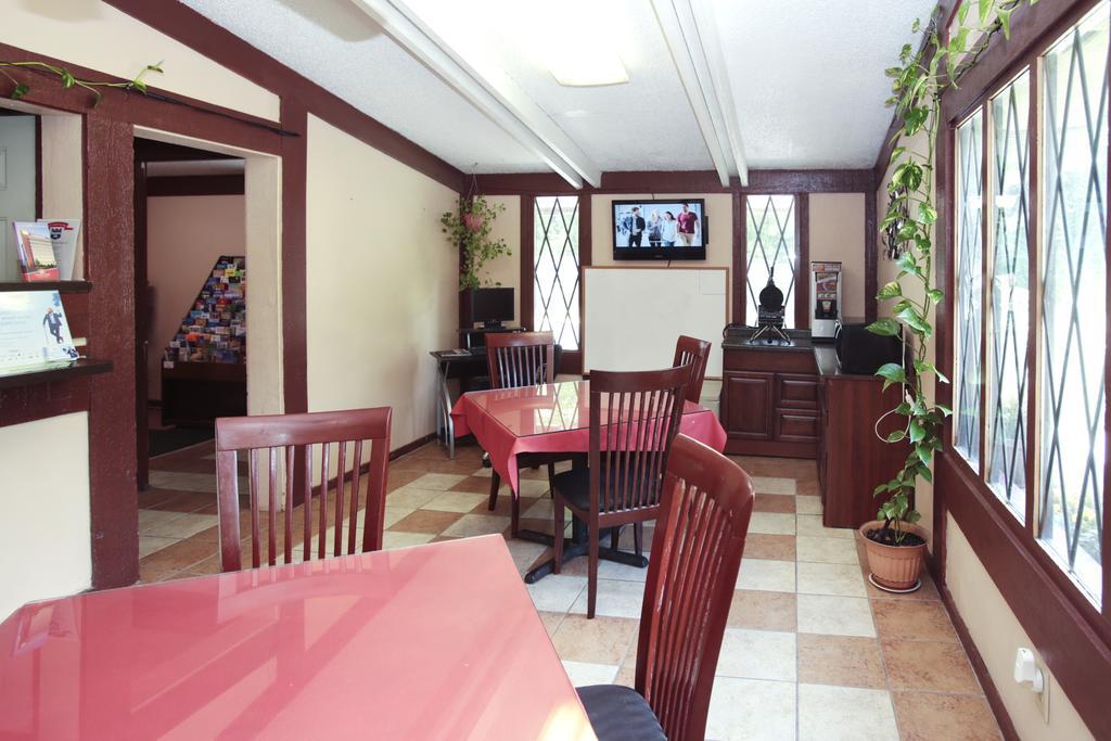 Knights Inn - Battle Creek Esterno foto