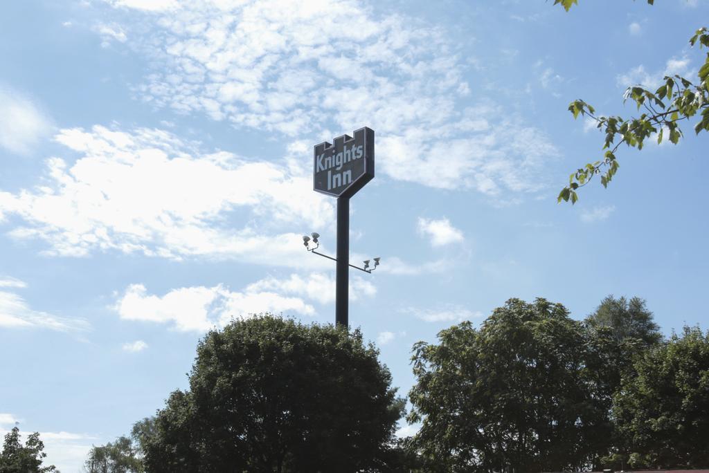 Knights Inn - Battle Creek Esterno foto