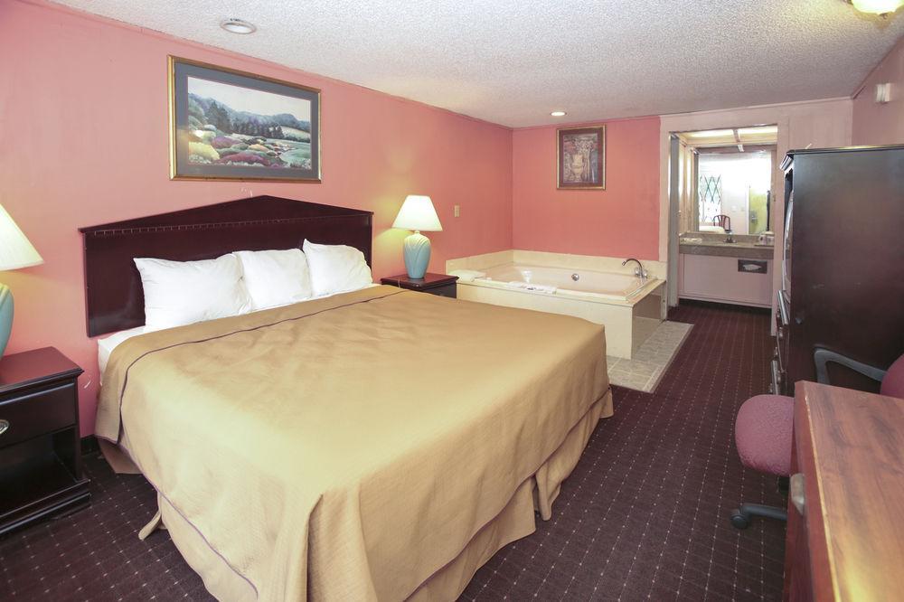 Knights Inn - Battle Creek Esterno foto
