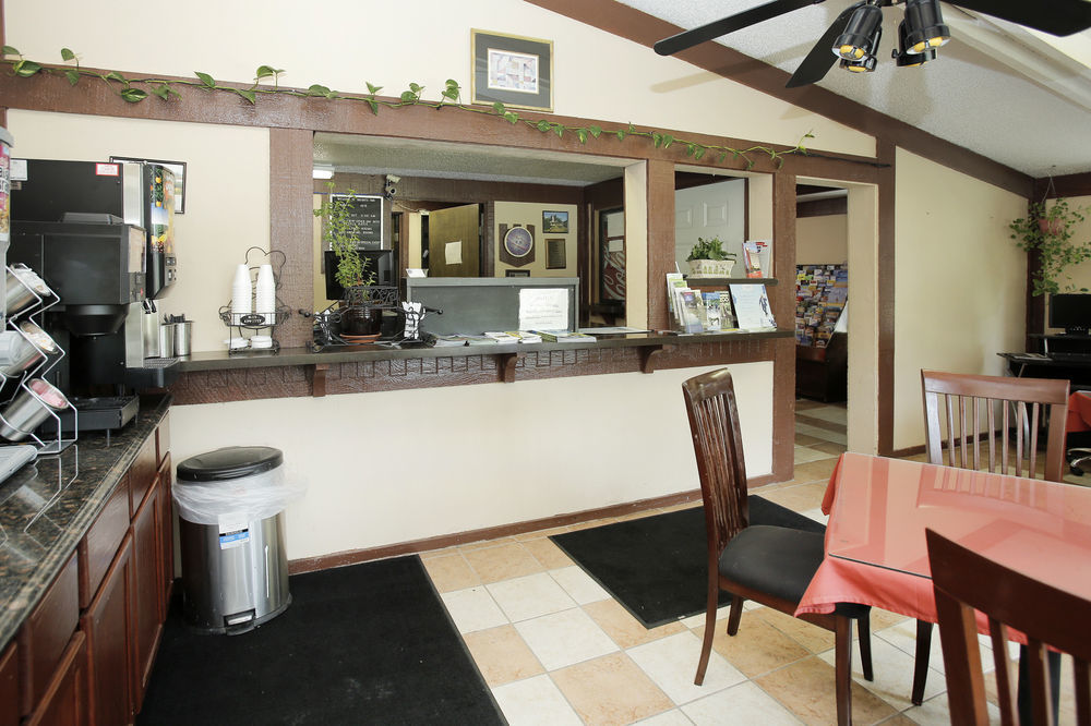 Knights Inn - Battle Creek Esterno foto