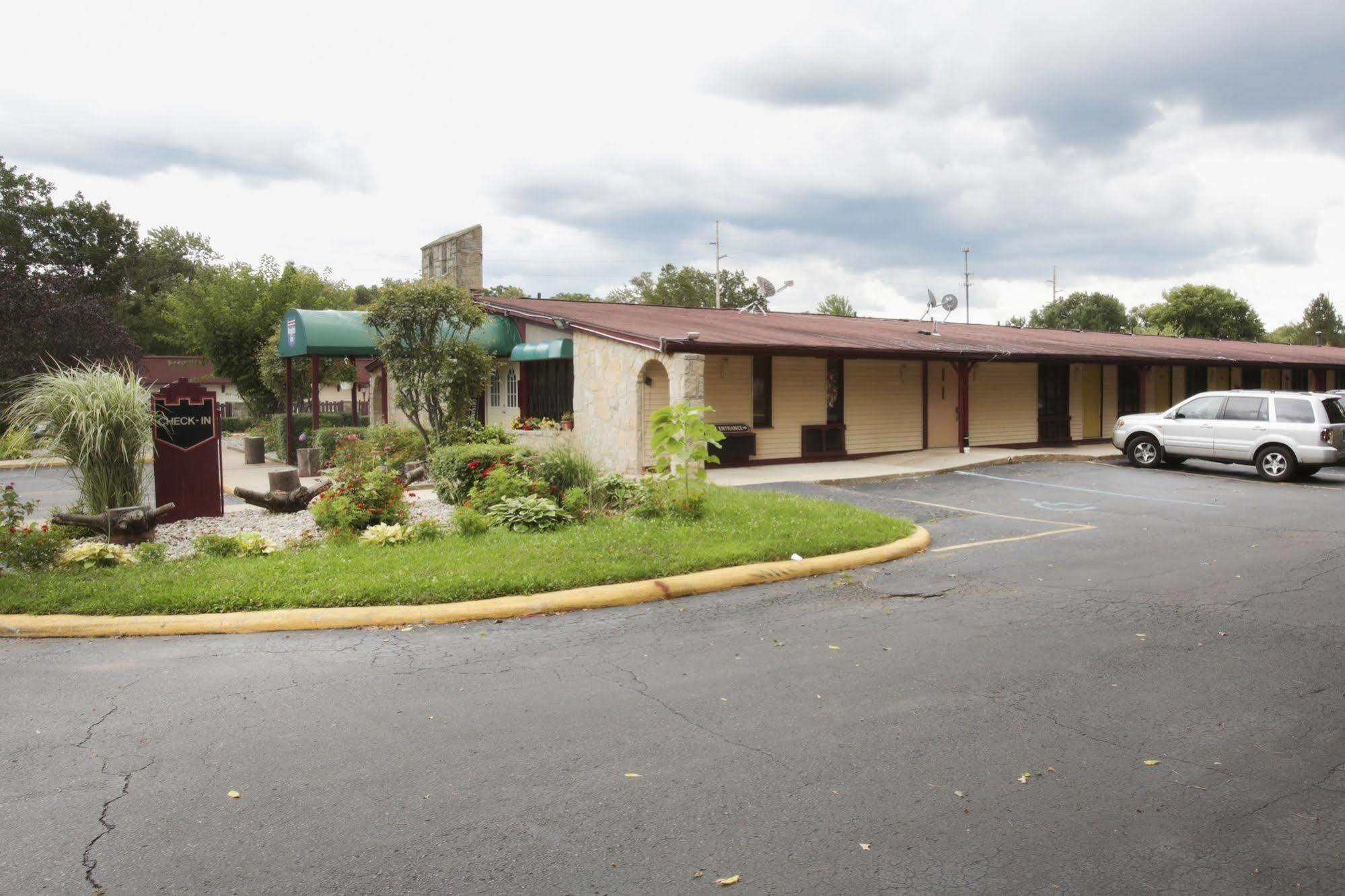 Knights Inn - Battle Creek Esterno foto