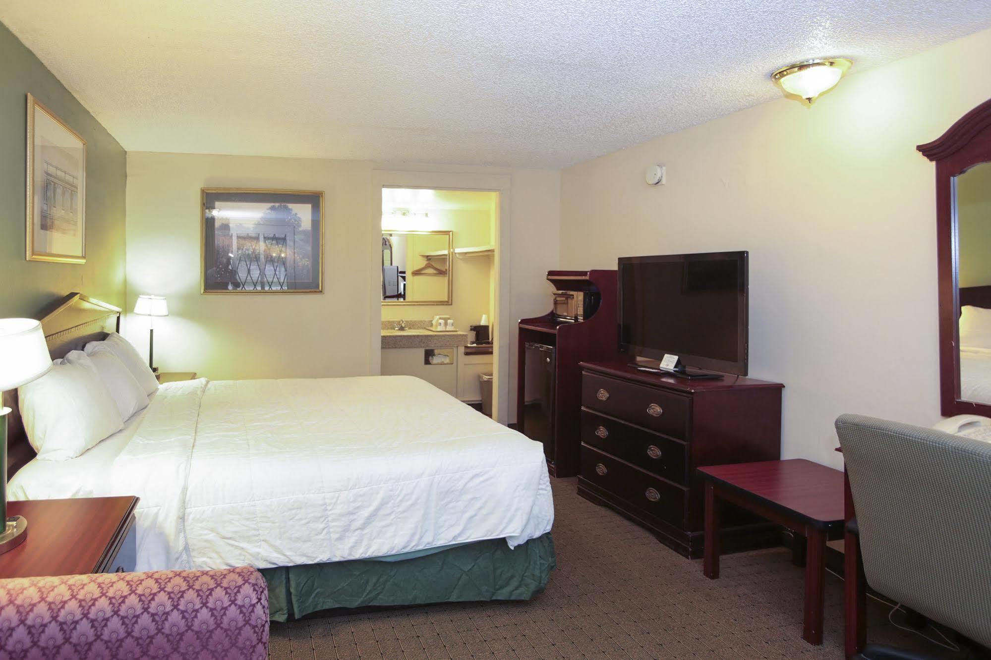 Knights Inn - Battle Creek Esterno foto